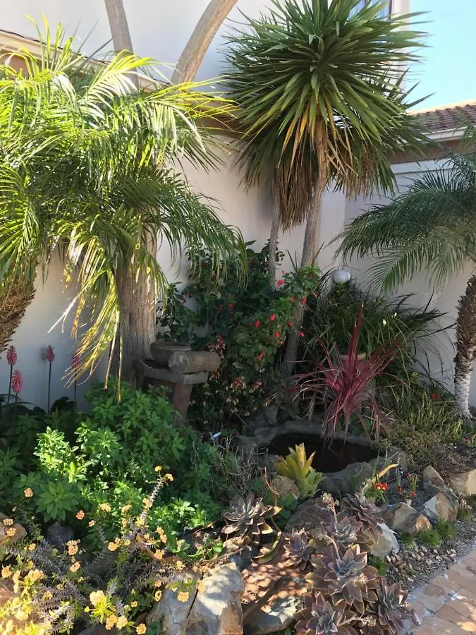 Pensión Bay Breeze Guesthouse Selfcatering Gordonʼs Bay