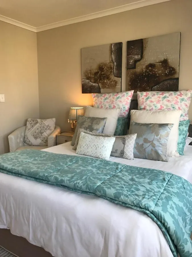 Bay Breeze Guesthouse Selfcatering Gordonʼs Bay Pensión