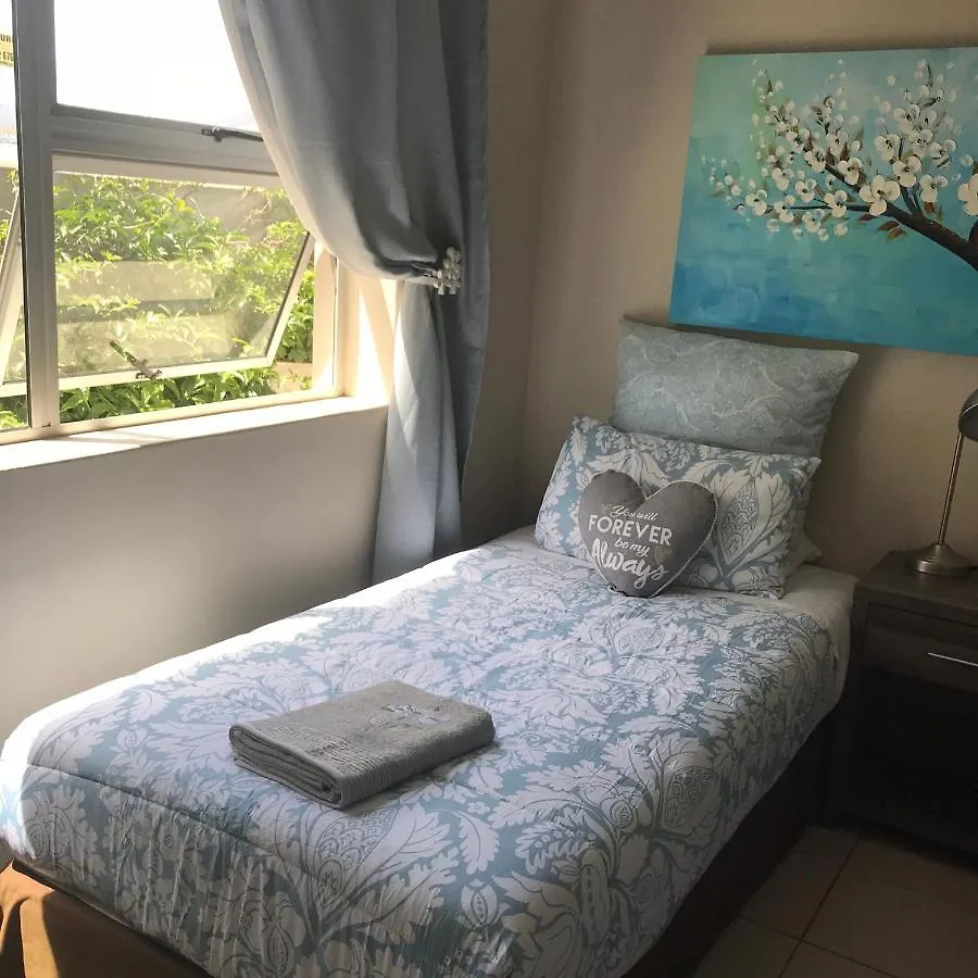 Bay Breeze Guesthouse Selfcatering Gordonʼs Bay 0*,