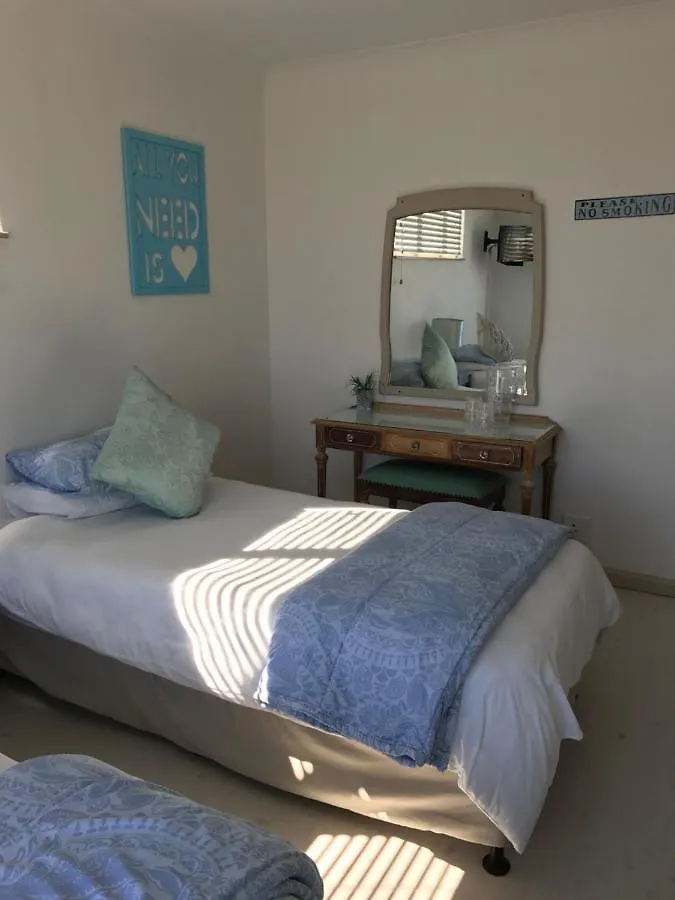 Bay Breeze Guesthouse Selfcatering Gordonʼs Bay Afrique du Sud