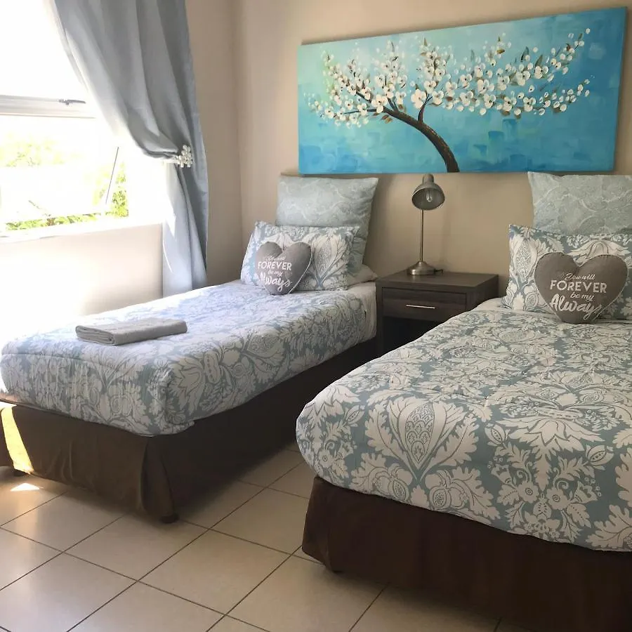 Bay Breeze Guesthouse Selfcatering Gordonʼs Bay 0*,  Afrique du Sud